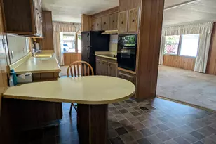 2252 Table Rock Rd, Medford, OR 97501 - Photo 5
