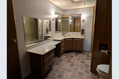 2252 Table Rock Road #SPC 17, Medford, OR 97501 - Photo 9
