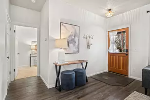 21380 Oakview Dr, Bend, OR 97701 - Photo 11