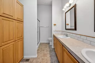 2273 NE Wintergreen Dr, Bend, OR 97701 - Photo 25