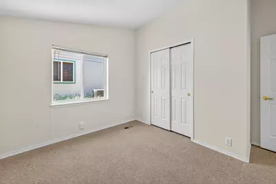 2273 NE Wintergreen Drive, Bend, OR 97701 - Photo 35