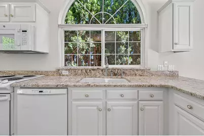 2273 NE Wintergreen Drive, Bend, OR 97701 - Photo 13