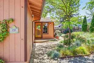 190 Walker Ave, Ashland, OR 97520 - Photo 41
