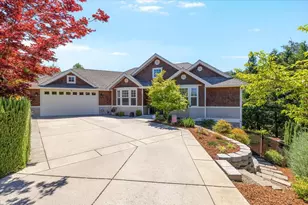 4279 Murryhill Ct, Medford, OR 97504 - Photo 1