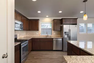 21189 Capella, Bend, OR 97702 - Photo 15
