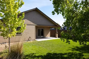 21189 Capella, Bend, OR 97702 - Photo 27