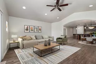 21189 Capella, Bend, OR 97702 - Photo 9