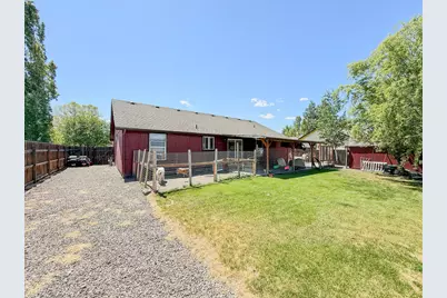699 NE Fieldstone Lane, Prineville, OR 97754 - Photo 33