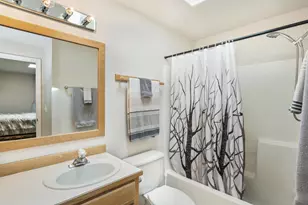 2020 NE Hall Circle, Bend, OR 97701 - Photo 15