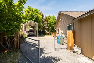2020 NE Hall Circle, Bend, OR 97701 - Photo 33