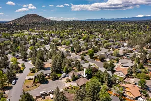 2020 NE Hall Circle, Bend, OR 97701 - Photo 35