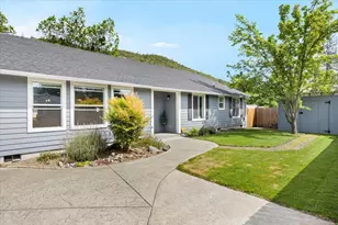 20 Penny Ct, Shady Cove, OR 97539 - Photo 3