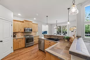 60320 Sage Stone Loop, Bend, OR 97702 - Photo 13