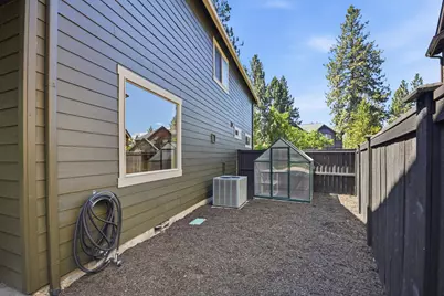 60320 Sage Stone Loop, Bend, OR 97702 - Photo 51