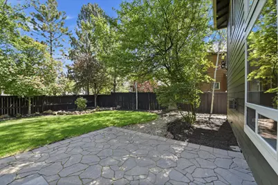 60320 Sage Stone Loop, Bend, OR 97702 - Photo 47