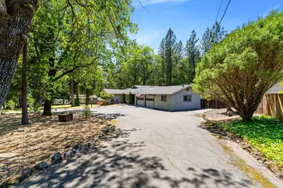 370 Horseshoe Drive, Grants Pass, OR 97526 - Photo 3