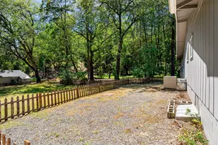 370 Horseshoe Dr, Grants Pass, OR 97526 - Photo 37