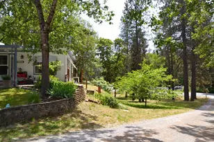 4365 Highland Ave, Grants Pass, OR 97526 - Photo 3