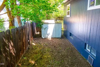 2815 California Avenue, Klamath Falls, OR 97601 - Photo 5