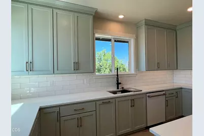 202 SE Larkspur Drive, Madras, OR 97741 - Photo 25