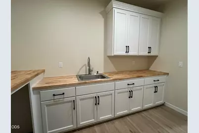 202 SE Larkspur Drive, Madras, OR 97741 - Photo 55
