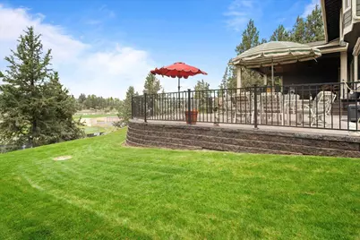 1725 SW Parkway Drive, Redmond, OR 97756 - Photo 41