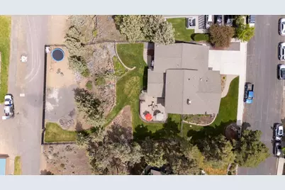 1725 SW Parkway Drive, Redmond, OR 97756 - Photo 55