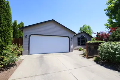617 SW Balsam Road, Grants Pass, OR 97526 - Photo 1