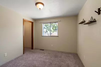 3055 Clearview Avenue, Medford, OR 97501 - Photo 15