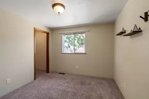 3055 Clearview Ave, Medford, OR 97501 - Photo 15