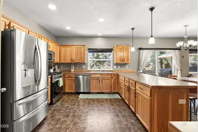 2958 NW 19th Street, Redmond, OR 97756 - Photo 11