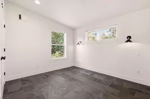 1124 NW Baltimore Ave, Bend, OR 97703 - Photo 43