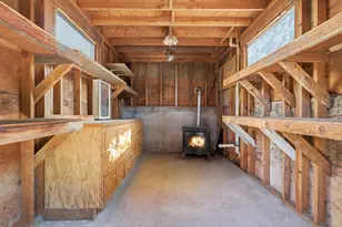 1124 NW Baltimore Ave, Bend, OR 97703 - Photo 49