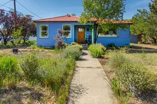 1808 SW Kalama Ave, Redmond, OR 97756 - Photo 1
