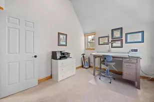3281 NW Bungalow Dr, Bend, OR 97703 - Photo 39