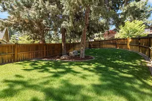 3281 NW Bungalow Dr, Bend, OR 97703 - Photo 53