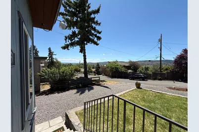 155 N Wendling Street, Klamath Falls, OR 97601 - Photo 33