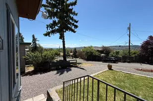 155 N Wendling St, Klamath Falls, OR 97601 - Photo 33