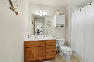 2214 McCall Dr, Ashland, OR 97520 - Photo 25