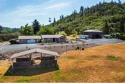 5388 Kane Creek, Central Point, OR 97502 - Photo 3