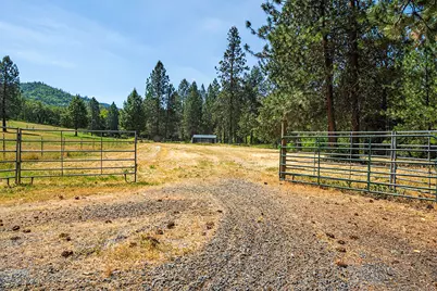 5388 Kane Creek, Central Point, OR 97502 - Photo 47