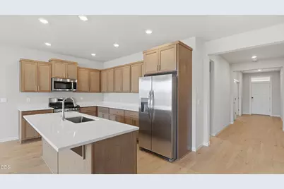 2701 NW 26th Loop North, Redmond, OR 97756 - Photo 3
