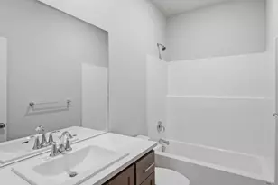 2701 NW 26th Loop N, Redmond, OR 97756 - Photo 9
