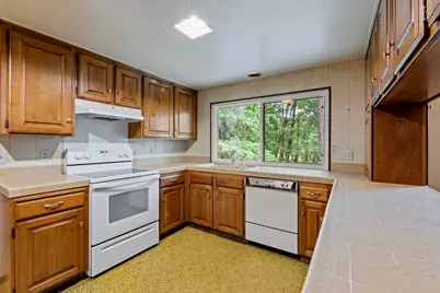 200 Clydesdale Drive, Grants Pass, OR 97526 - Photo 9
