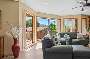1361 La Loma Dr, Medford, OR 97504 - Photo 15