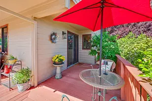 1361 La Loma Dr, Medford, OR 97504 - Photo 23