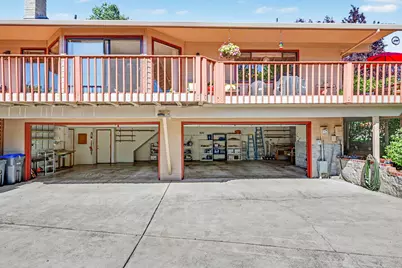 1361 La Loma Drive, Medford, OR 97504 - Photo 29