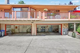 1361 La Loma Dr, Medford, OR 97504 - Photo 29