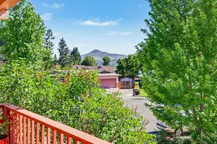 1361 La Loma Dr, Medford, OR 97504 - Photo 21