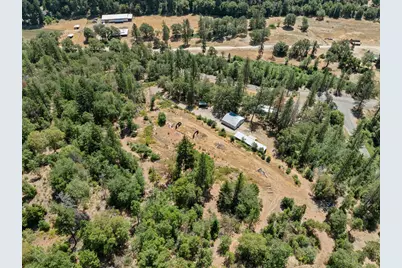 18505 E Evans Creek Road, Rogue River, OR 97537 - Photo 37